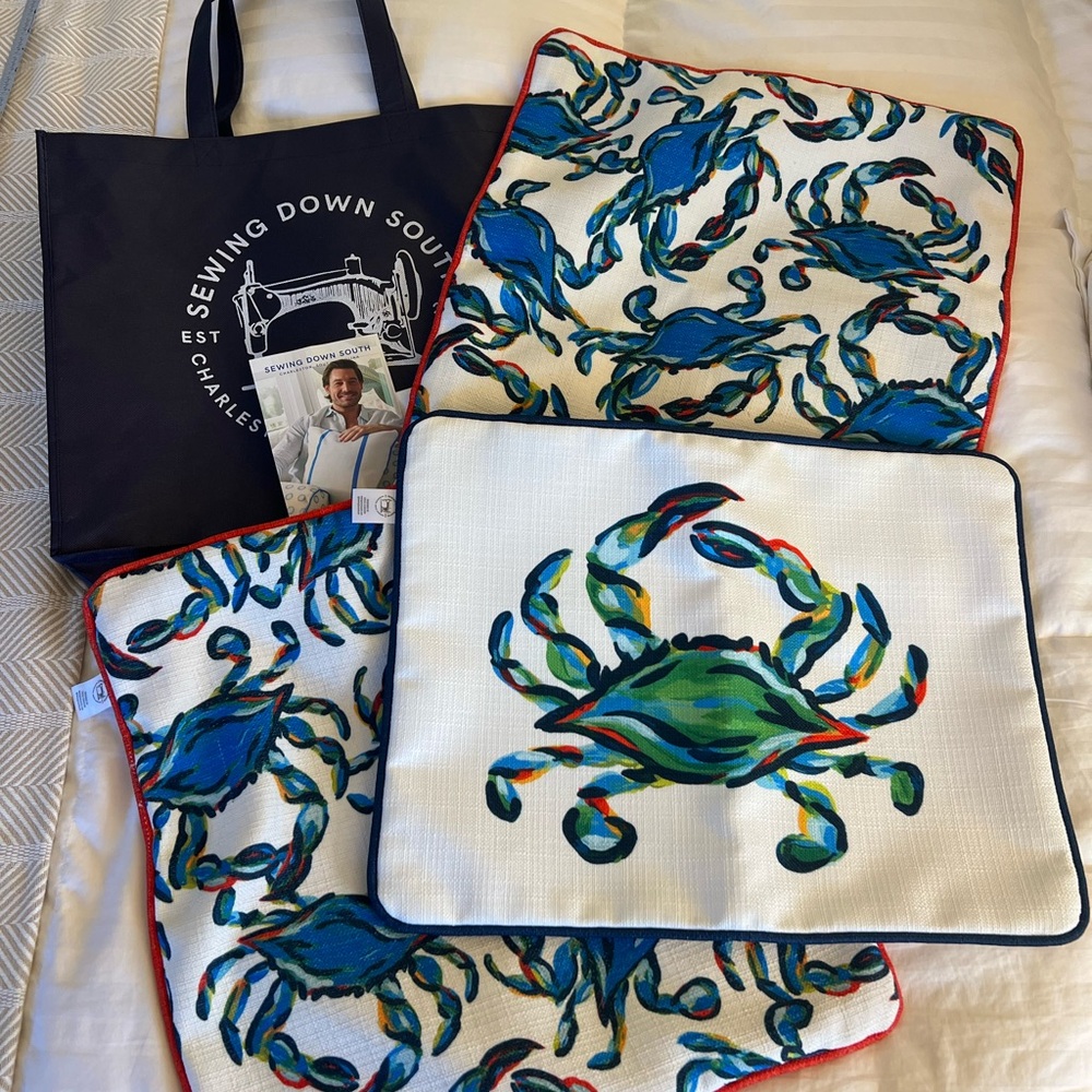 Colorful Crab Design Cushions - Picture 2 of 11